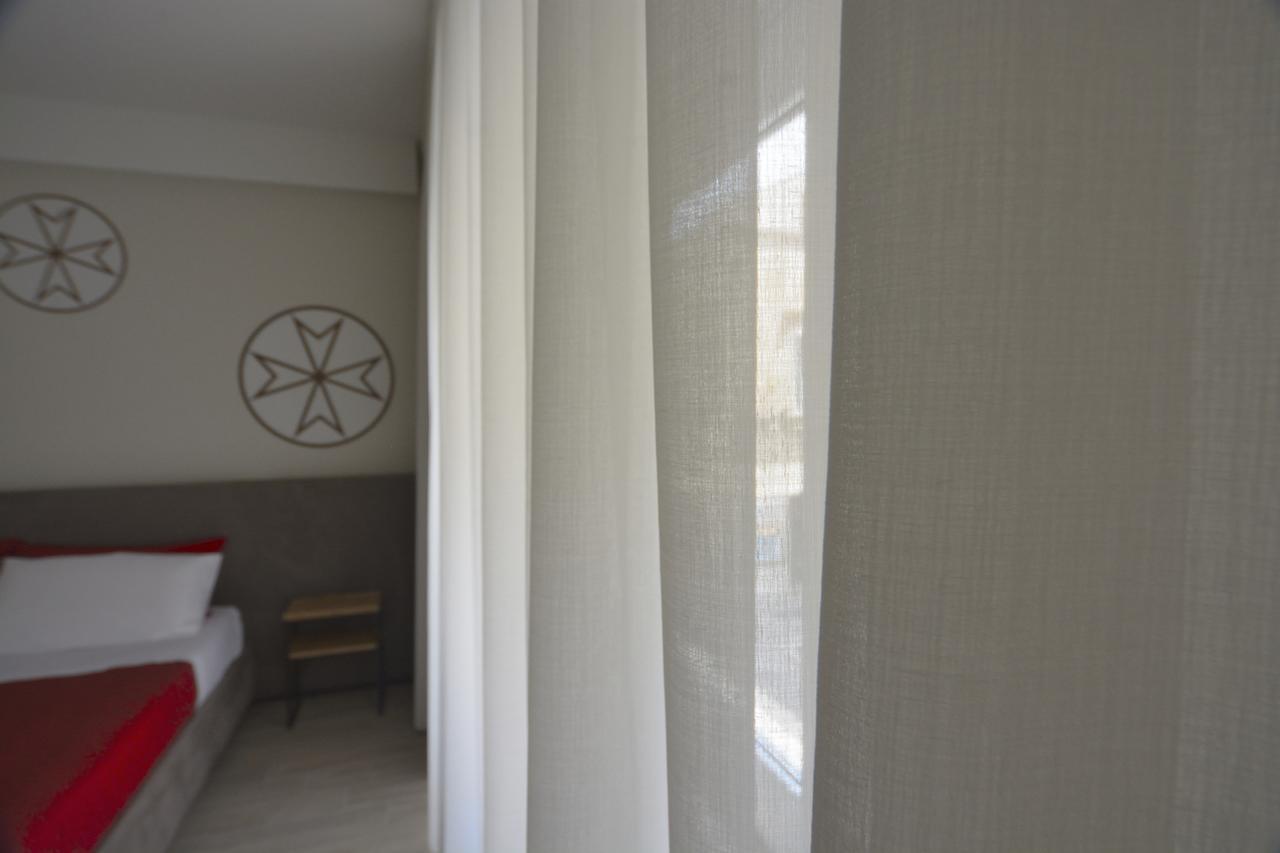 Il Rifugio Dei Templari Bed & Breakfast เลชเช ภายนอก รูปภาพ